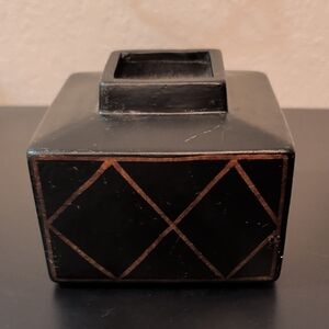 Black Geometric Vase
